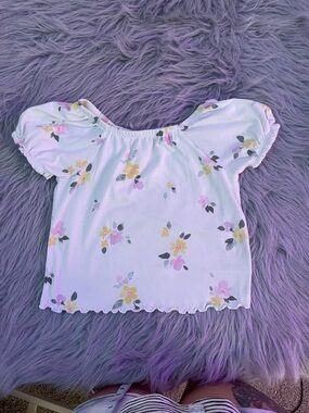 🐶Cat & Jack White Floral Top